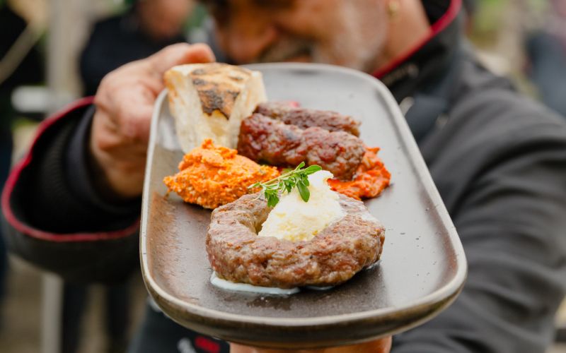 cevapcici, gril-in-dim2