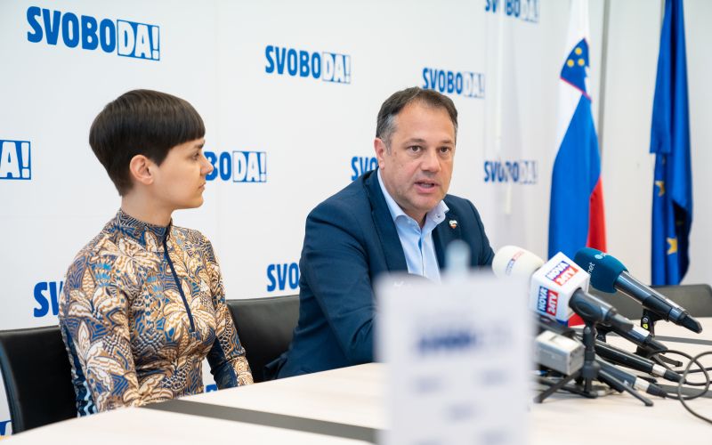 Sara žibrat, matej arčon