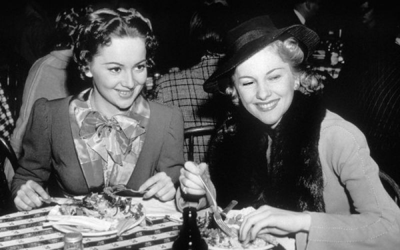 Joan Fontaine, Olivia de Havilland