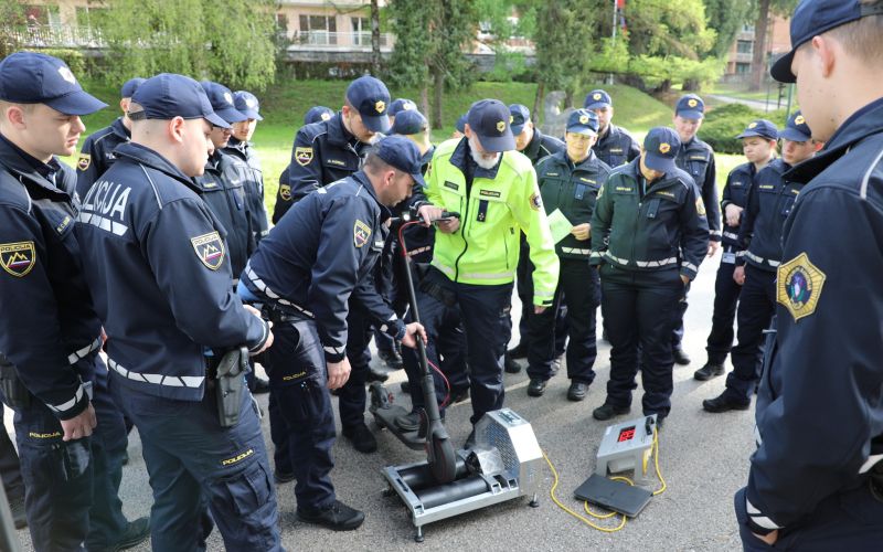policija-skiro