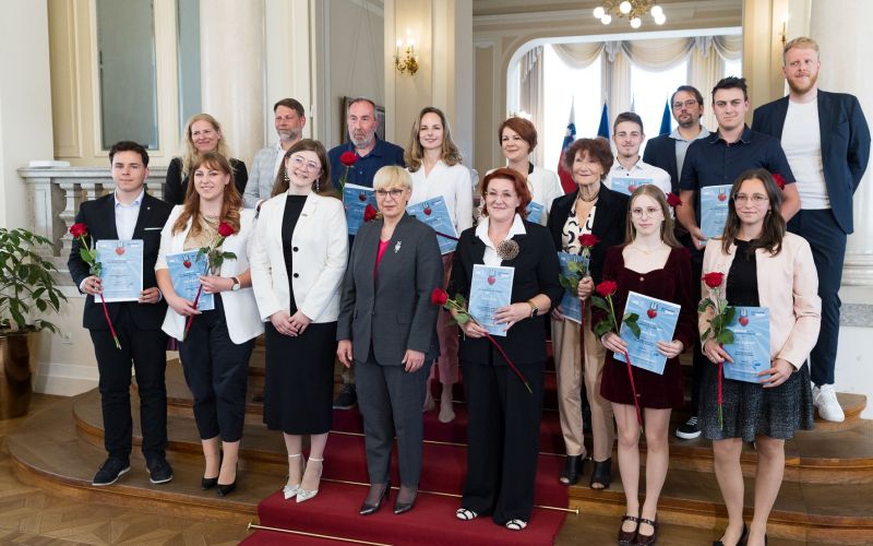 prostovoljci, predsednica-drzave, nagrajenci