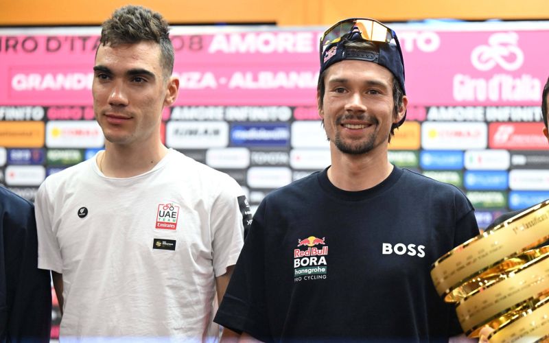 ayuso roglic.jpg
