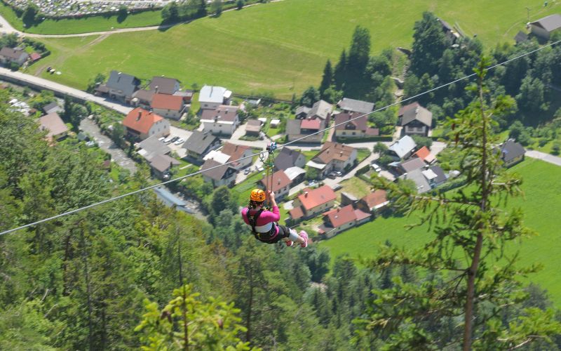 visit črna.jpg