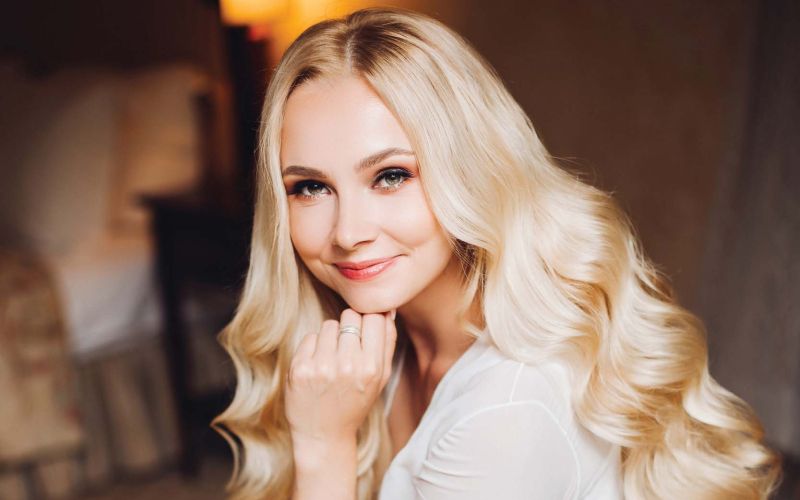 porocna moda valoviti kodri shutter.jpg