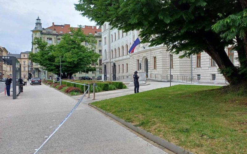 sodna stavba, vrhovno sodišče, tavčarjeva
