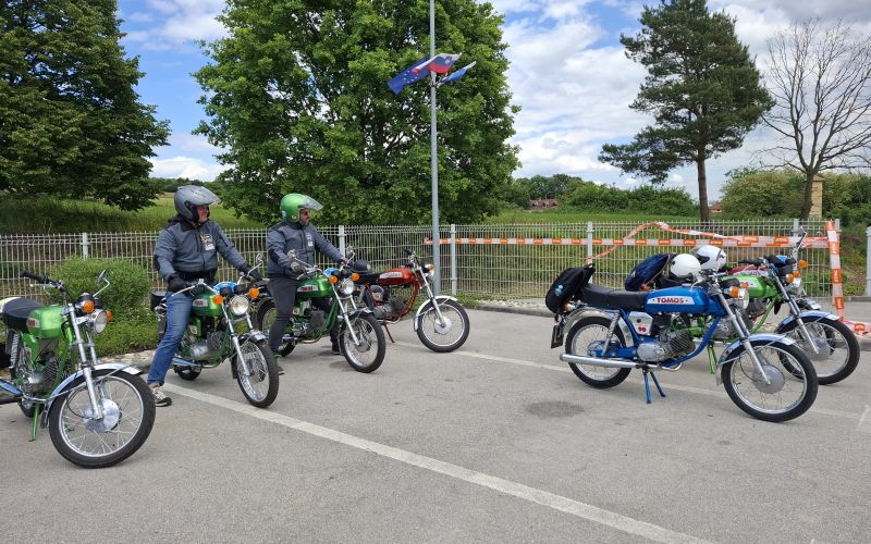 peskovci, srecanje, tomosi, tomos-e90