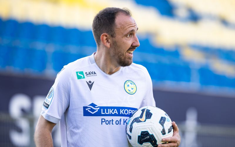 denis popovic.jpg