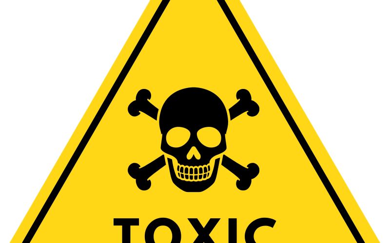 pfas, pfas-resitve, vecne-kemikalije, kemikalije-in-zdravje, okolje-in-hrano-koper, kemicno-onesnazenje, oxyle, gradient-corp