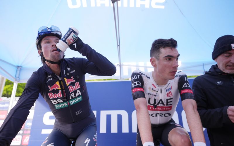 roglic-ayuso.jpg