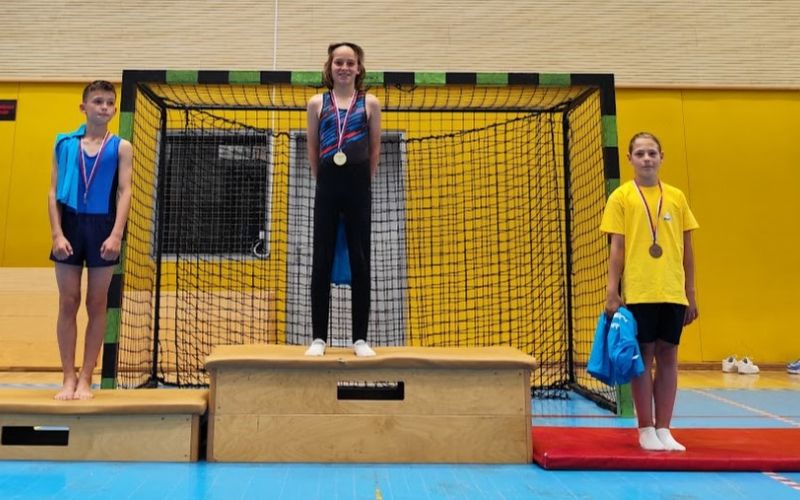 noah, sadl, solsko-prvenstvo, sportna-gimnastika, brezice