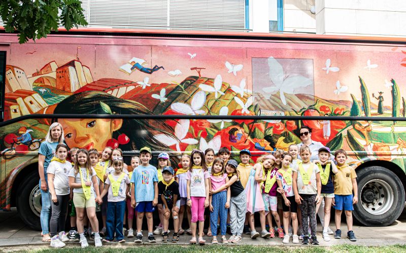 predaja-nadomestnega-bibliobusa, pisk, bibliobus, knjiznica