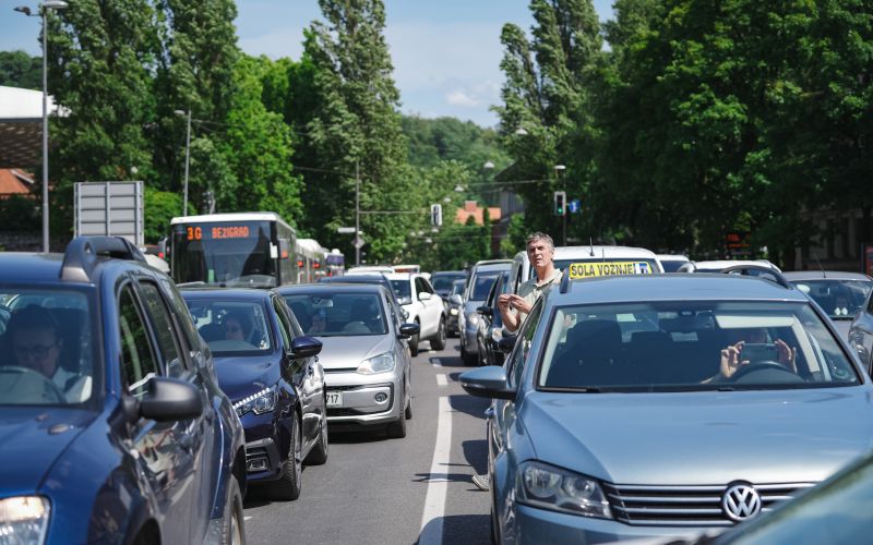 promet, zastoj, gneča.jpg