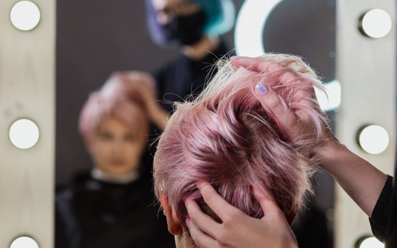 pixie cut, ženska frizura.jpg