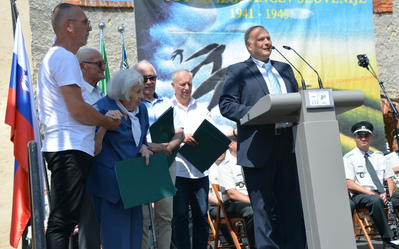 grad-rajhenburg, 80-let-vrnitve-izgnancev