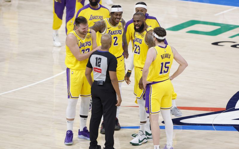 reaves doncic lebron james lakers pm.jpg