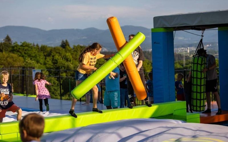flypark, poletne-pocitnice, otroci, poletno-varstvo, poletje, pocitnisko-varstvo, dolenjc, dolenjska