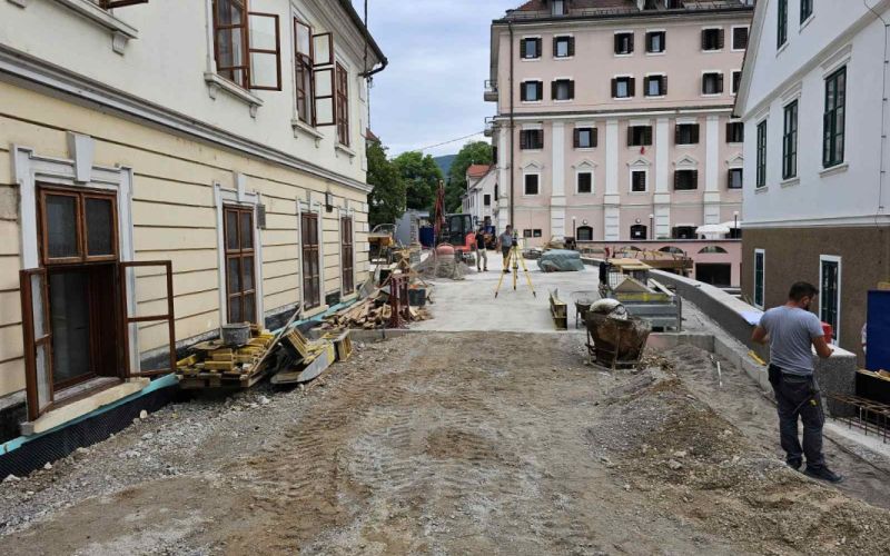 Gradnja mostu v Dolenjskih Toplicah.jpg