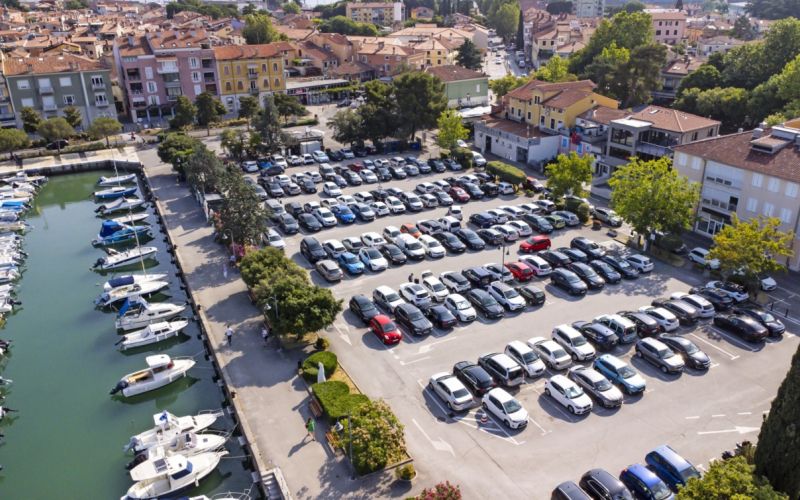 izola, parkirišče