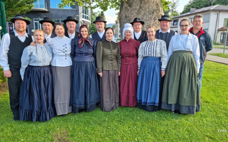 FOLKLORA 2.jpg