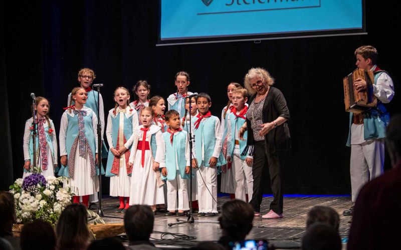 drustvo-kocevarjev-staroselcev, 1-mednarodni-kocevarski-folklorni-festival