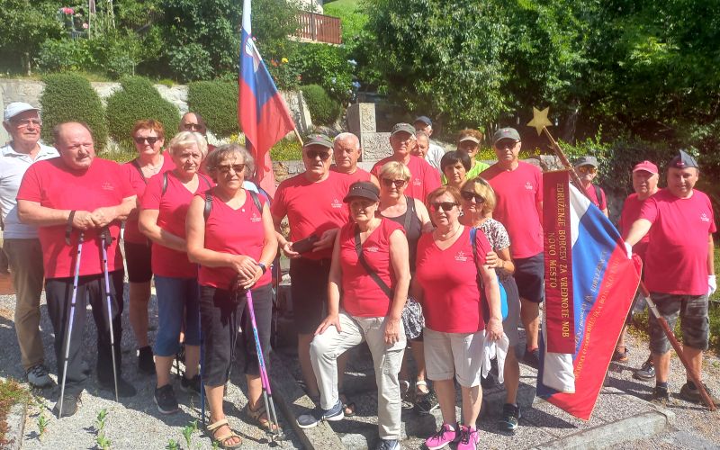 straza, spominski-pohod, spomeniki-nob