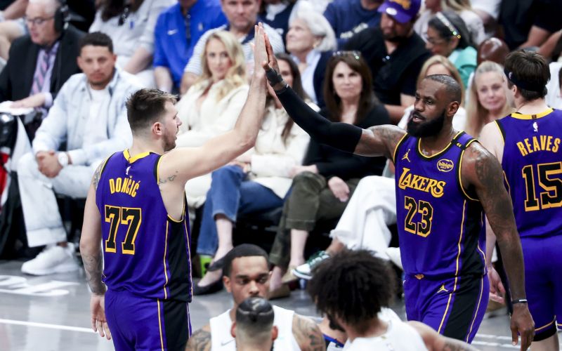 lebron james luka doncic.jpg