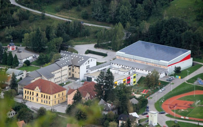 Radeče, športna dvorana.jpg