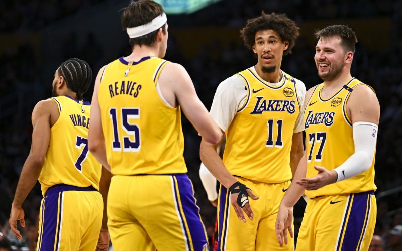 lakers doncic.jpg