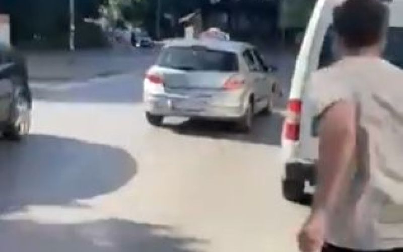 kragujevac, protesti, taksist.jpg