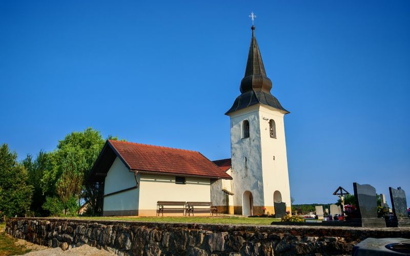 cerkev_butoraj.jpg