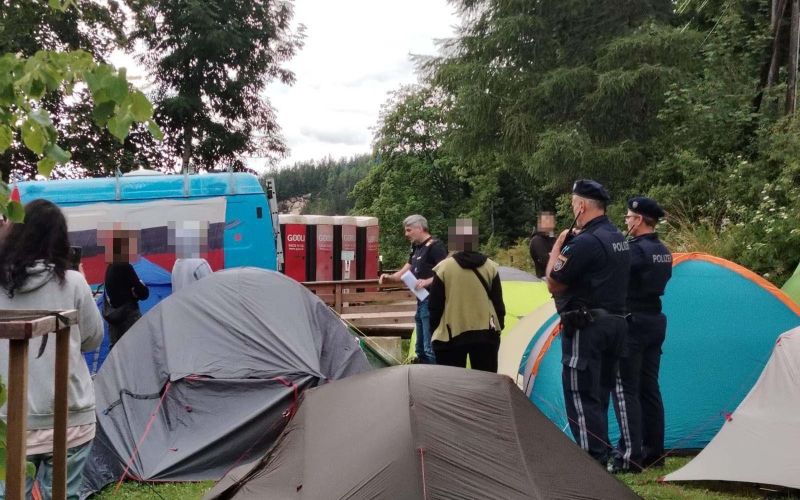 policijska-racija, tabor