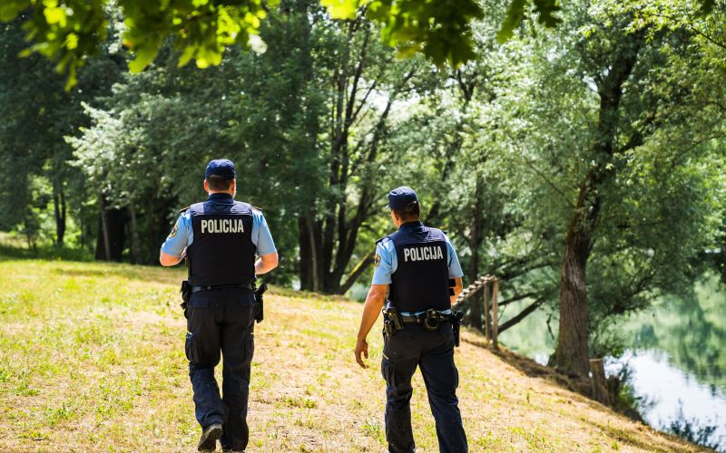policija poletje.jpg