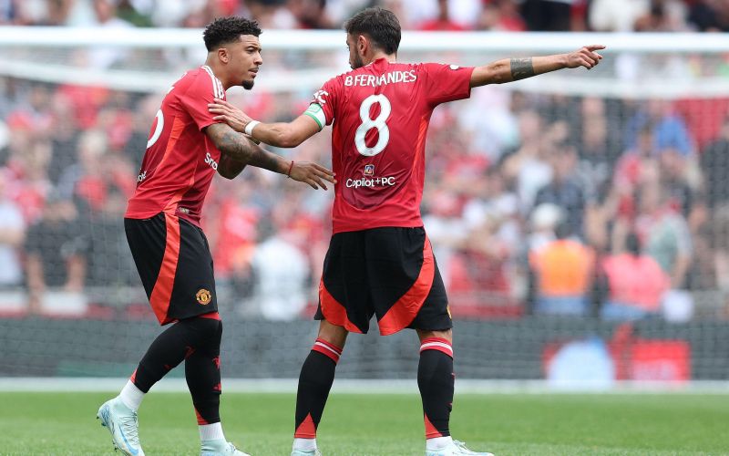 jadon sancho bruno fernandes.jpg