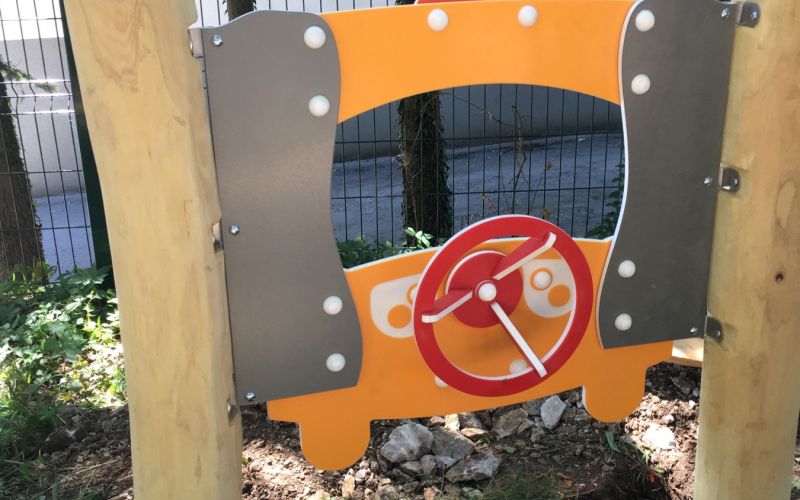 vrtec Hrastnik, paneli, las zasavje.jpg