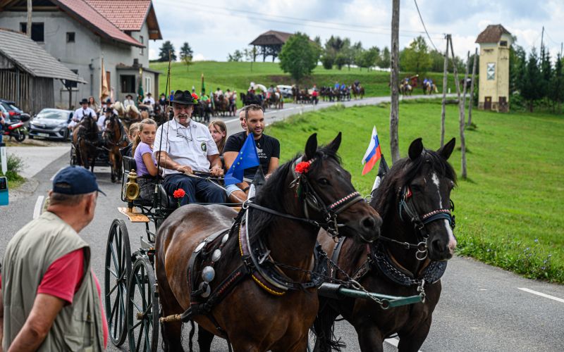 konjerejsko-drustvo-radohova-vas