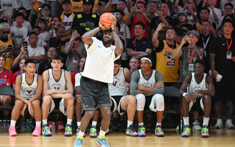 lebron james.jpg