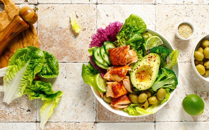 losos, zelenjava, avokado.jpg