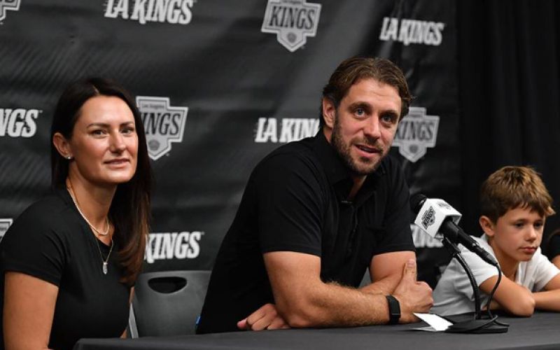 ines anze kopitar 25.png