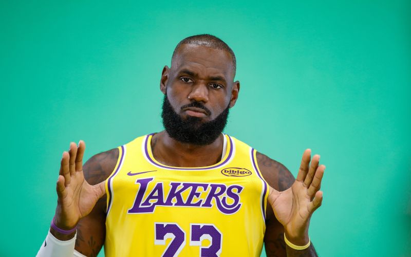 lebron james.jpg