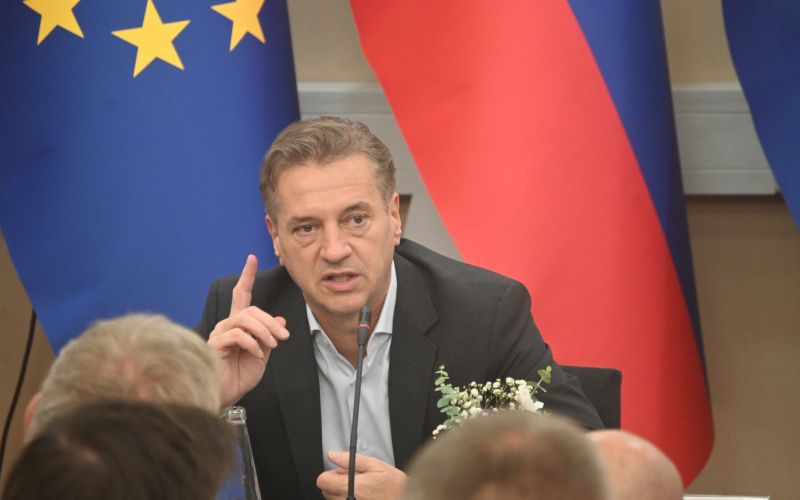 robert-golob, vlada, posvet, lendava