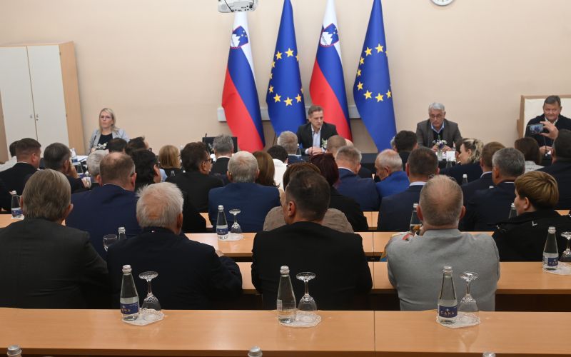 robert-golob, vlada, posvet, lendava