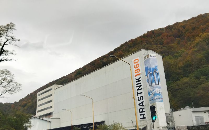 Cesta Steklarna 10 25.jpg