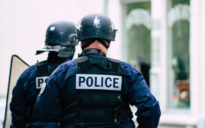 francoska policija.jpg