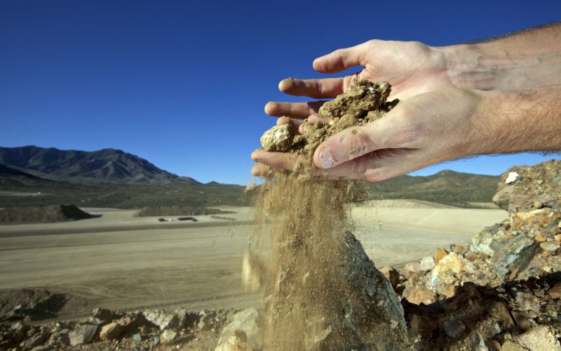 redke zemlje, rudnik.jpg