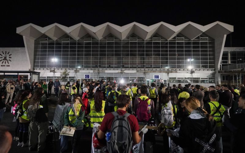 železniška postaja, novi sad, študenti.jpg