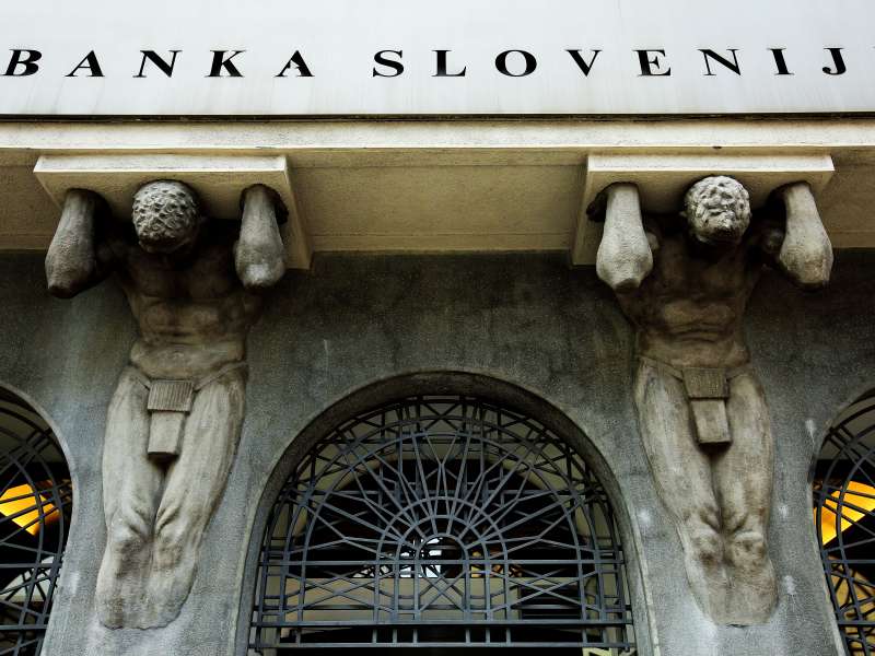 Povečanje števila okužb ima na slovensko gospodarstvo majhen vpliv thumbnail