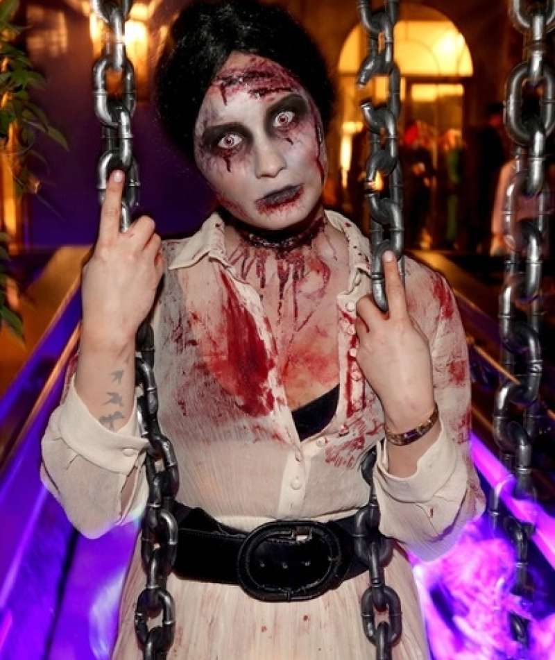 Demi Lovato kot zombie.