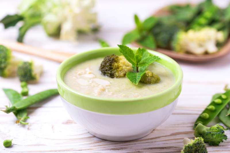brokolijeva juha z grahom