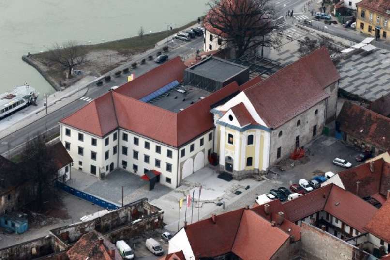 uvodna