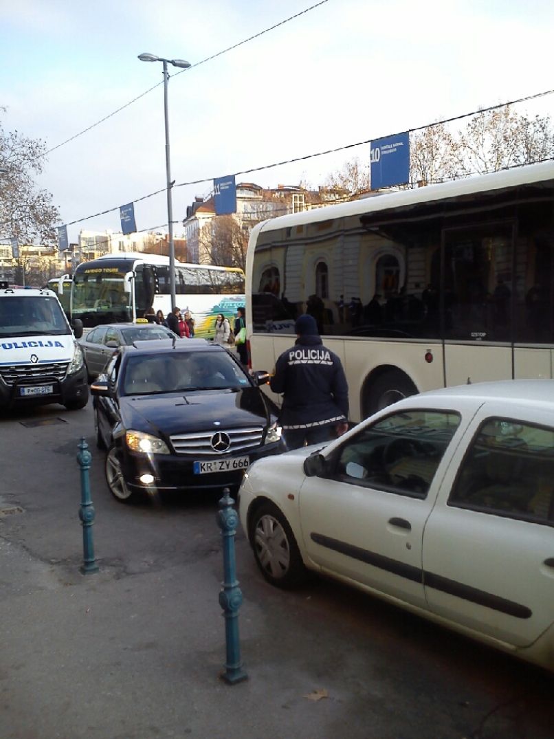 zelezniška postaja 2